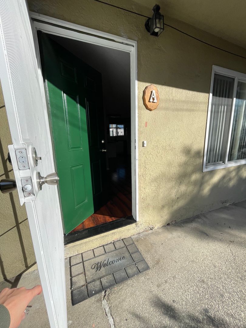 Oakland Apartment: 816 37th