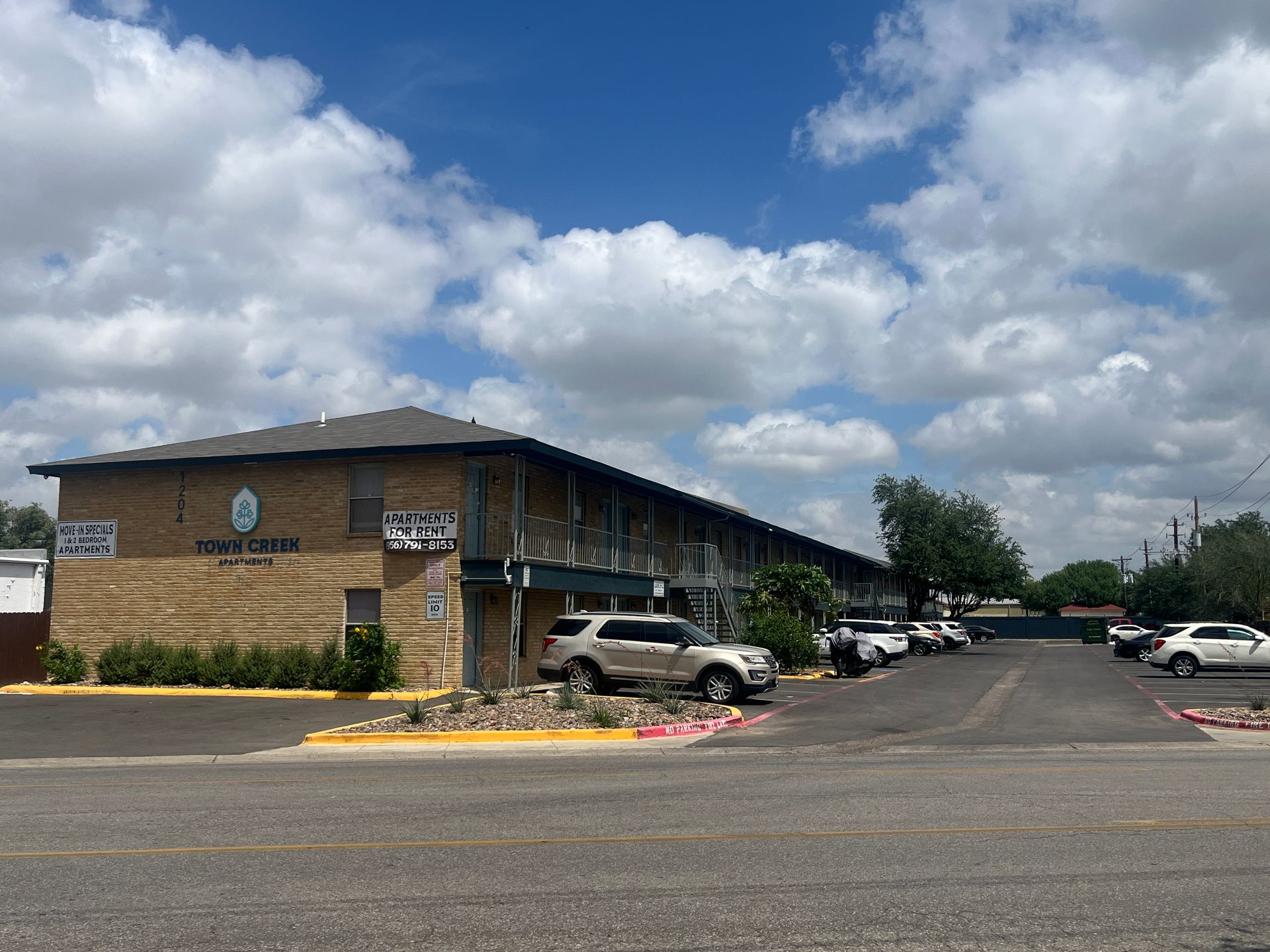 Laredo Apartment: 1204 E. Hillside