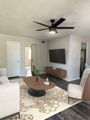 Spacious 2 Bedroom Apartment at Greystone – Cozy Comfort in an Established Neighborhood! – photo 1