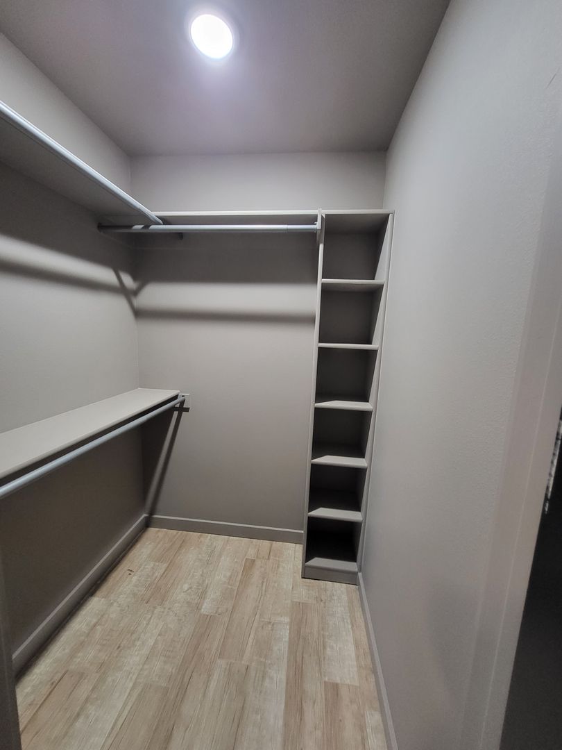 Fort Smith Apartment: 1407 N Albert Pike Ave