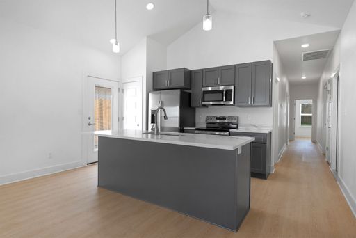 The Retreat at Been Road Villas 3 Bed, 2 Bath – photo 1
