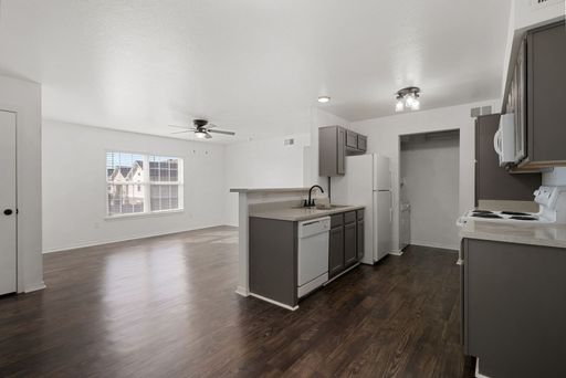 2851 Xavier St, 422-R – photo 1