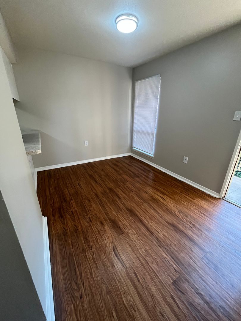 North Little Rock Apartment: 1701 Skyline Dr