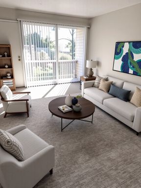 1701 Skyline Dr, 220 – photo 1