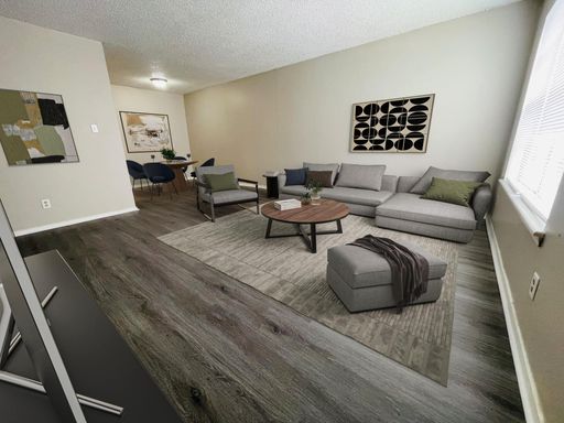 3 bedroom 2 bath Move-In Ready! – photo 1
