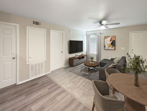 $1,052.00 move-in special price — must move in by February 14th. – photo 1