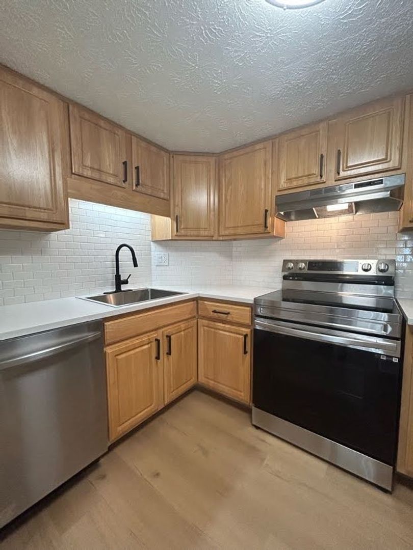 Fairview Park Apartment: 20201 Lorain Rd.
