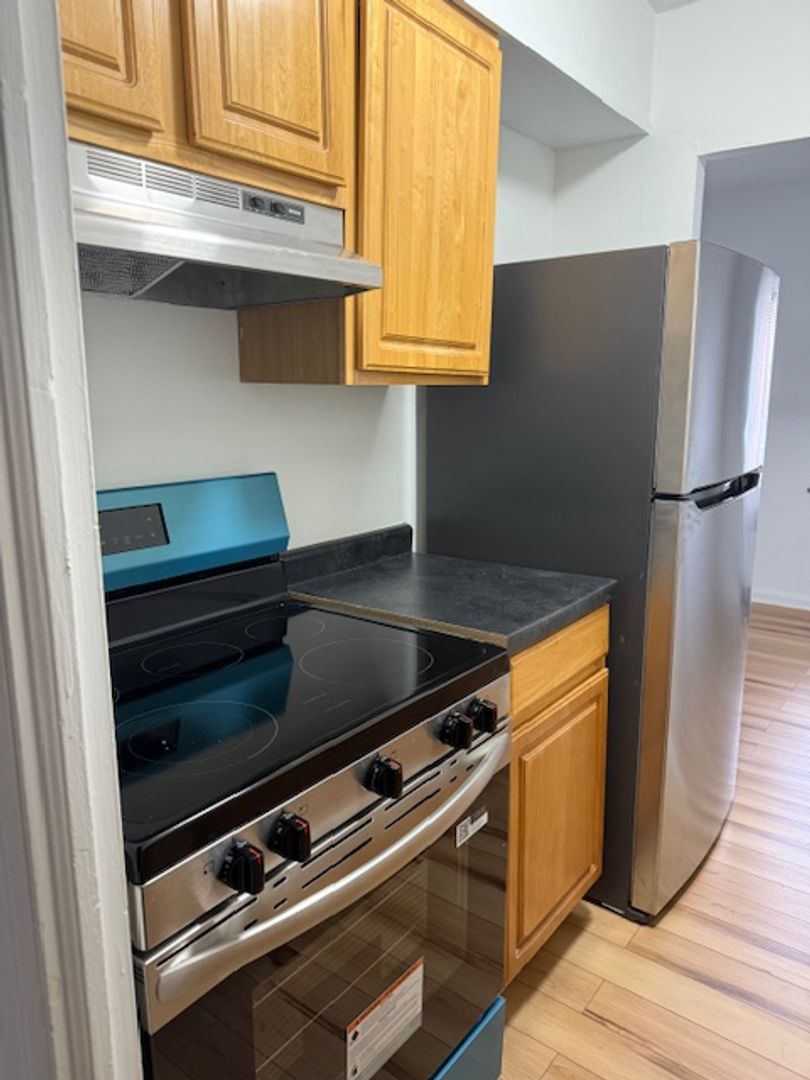 Shaker Heights Apartment: 3440 Avalon Rd