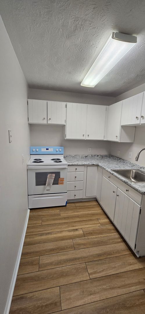 Akron Apartment: 55 Fir Hill Drive