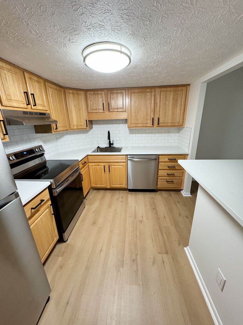 Fairview Park Apartment: 20201 Lorain Rd.