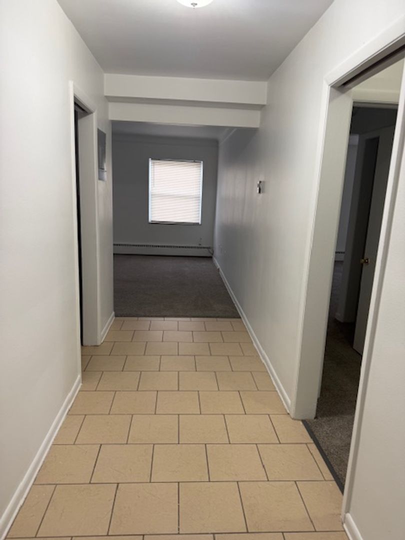 Shaker Heights Apartment: 19220 Van Aken Blvd.