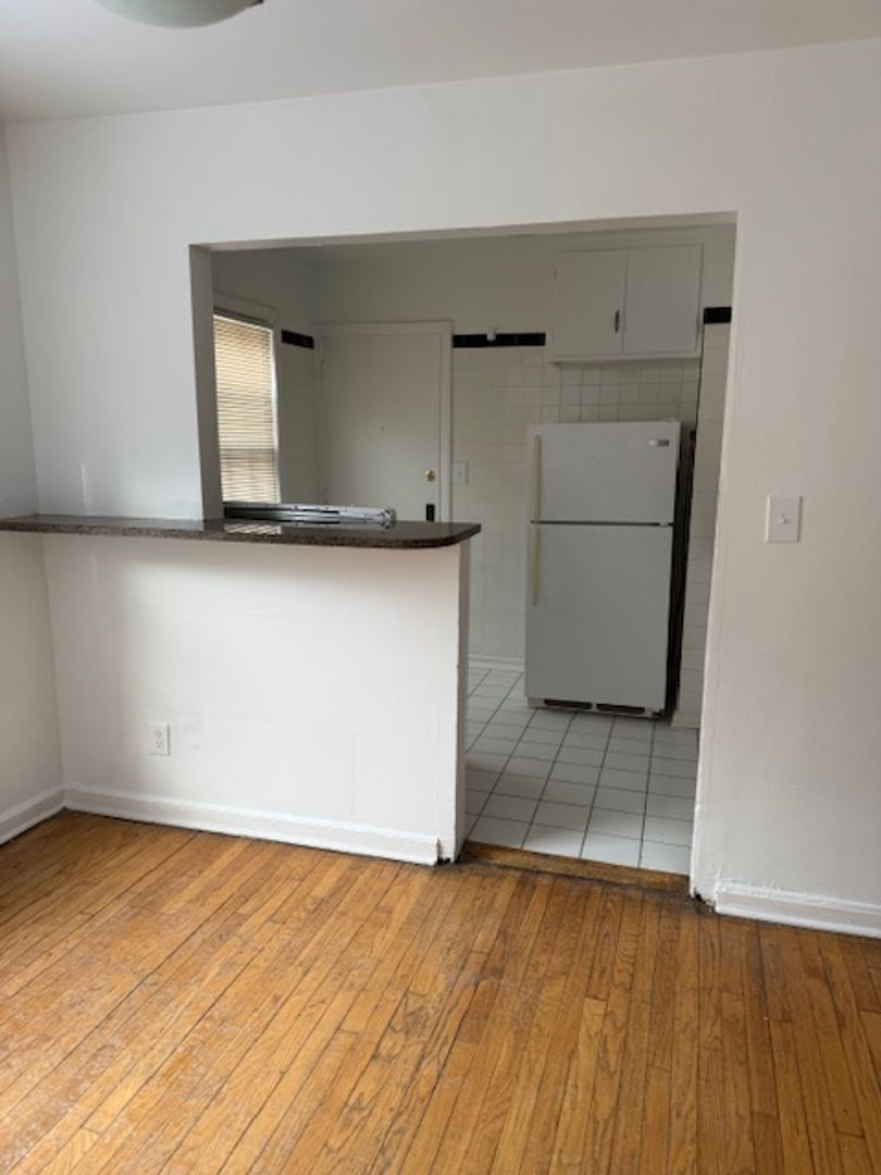 Shaker Heights Apartment: 16345 Van Aken Blvd.