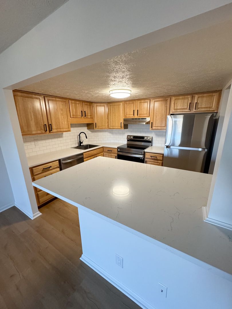 Fairview Park Apartment: 20201 Lorain Rd.