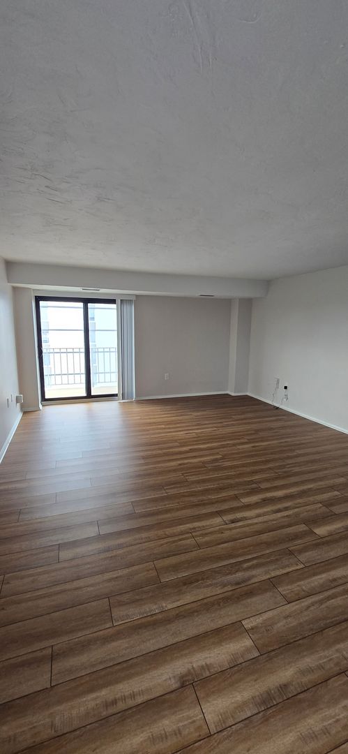 Akron Apartment: 55 Fir Hill Drive