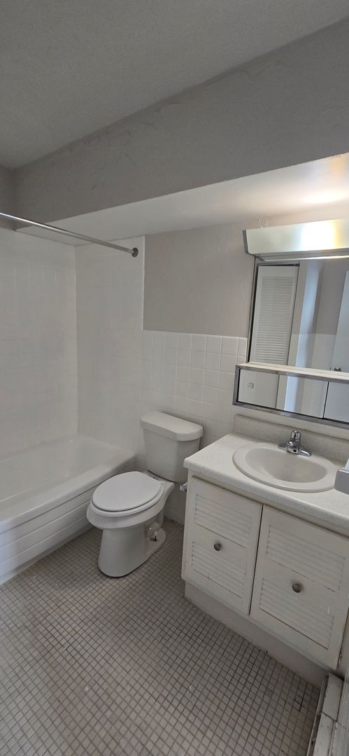 Akron Apartment: 55 Fir Hill Drive