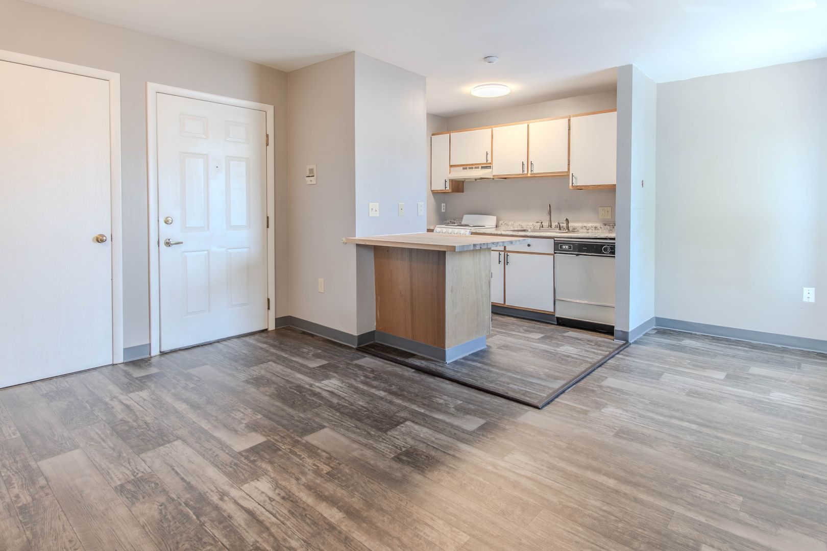 Carthage Apartment: 32596 NY-26