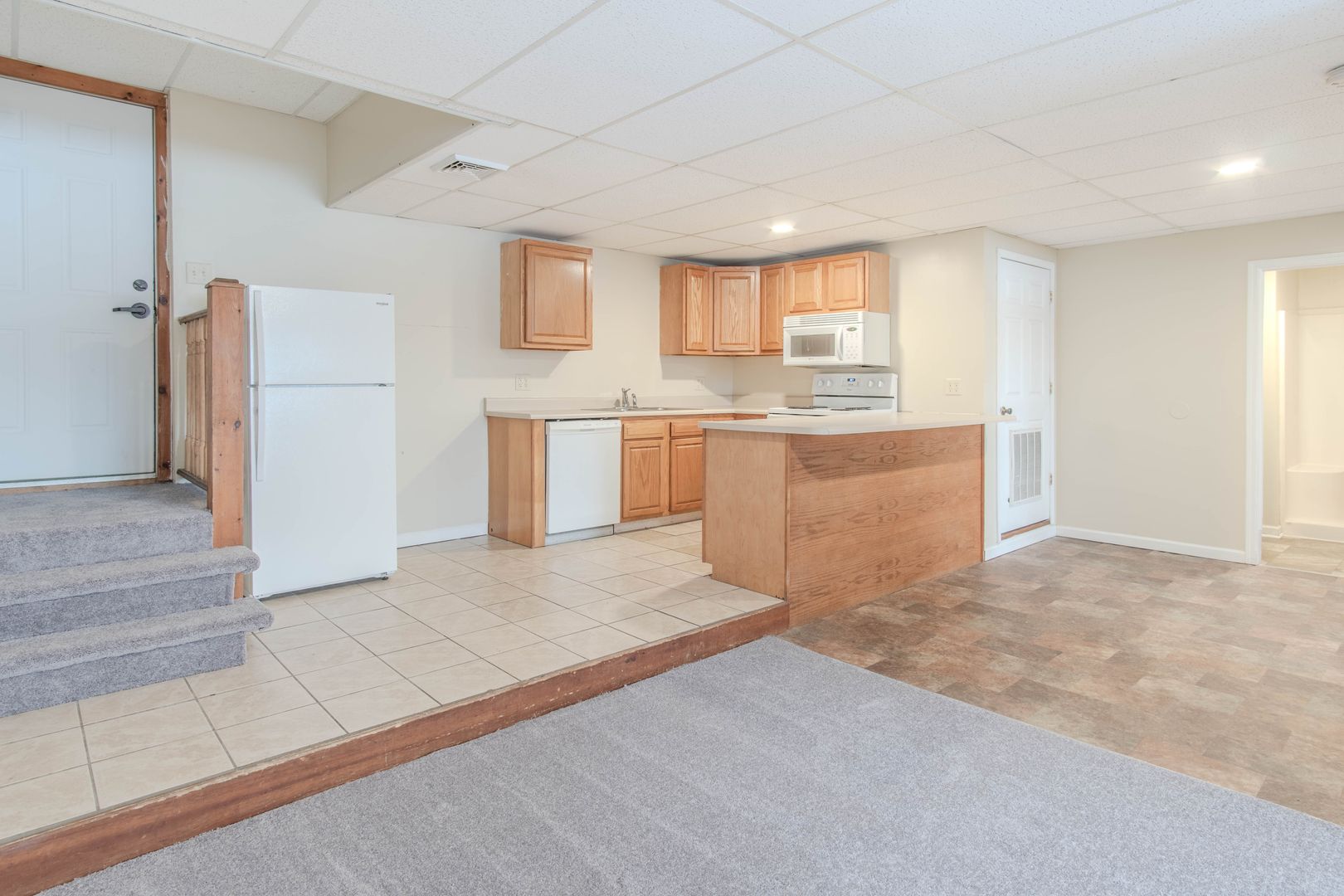 Adams Apartment: 6 Institute Street