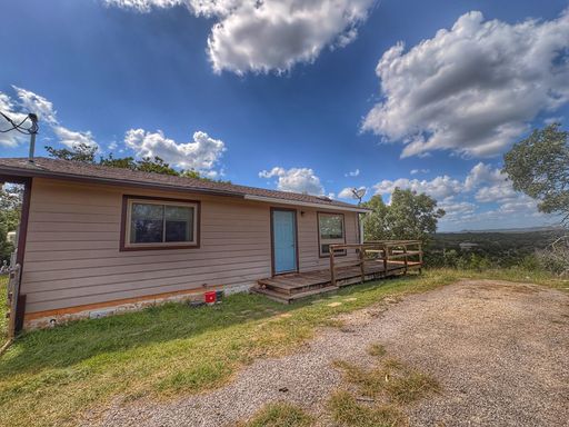 2/1 in Bandera River Ranch
