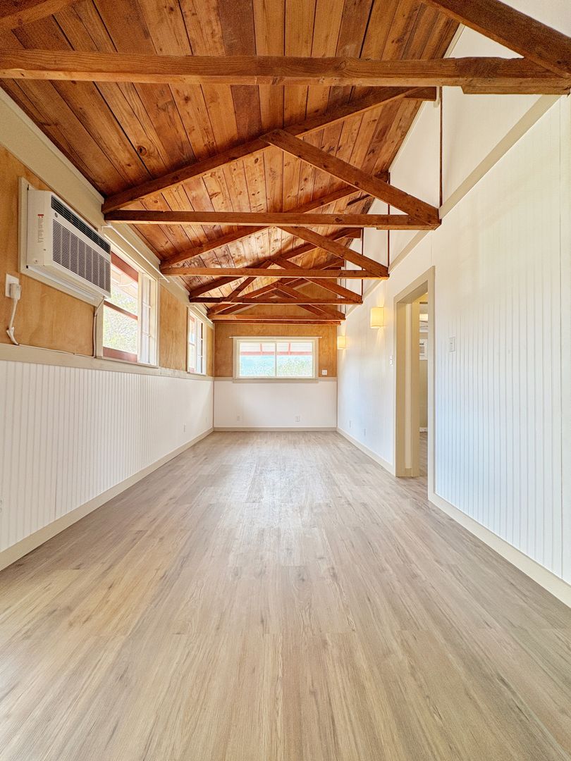 Pipe Creek House: 185 Candy