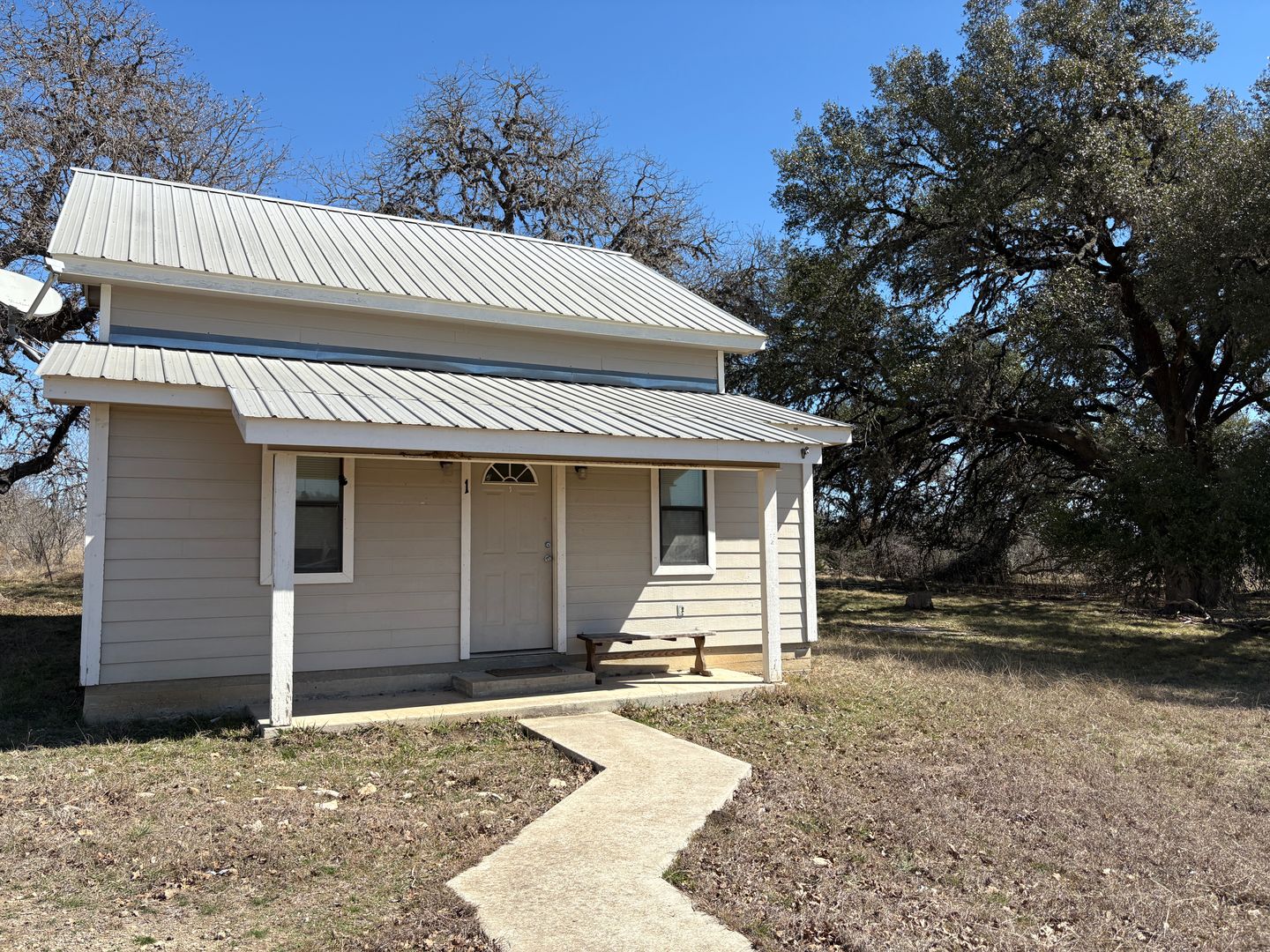 Bandera Apartment: 2320 Highway 16 N