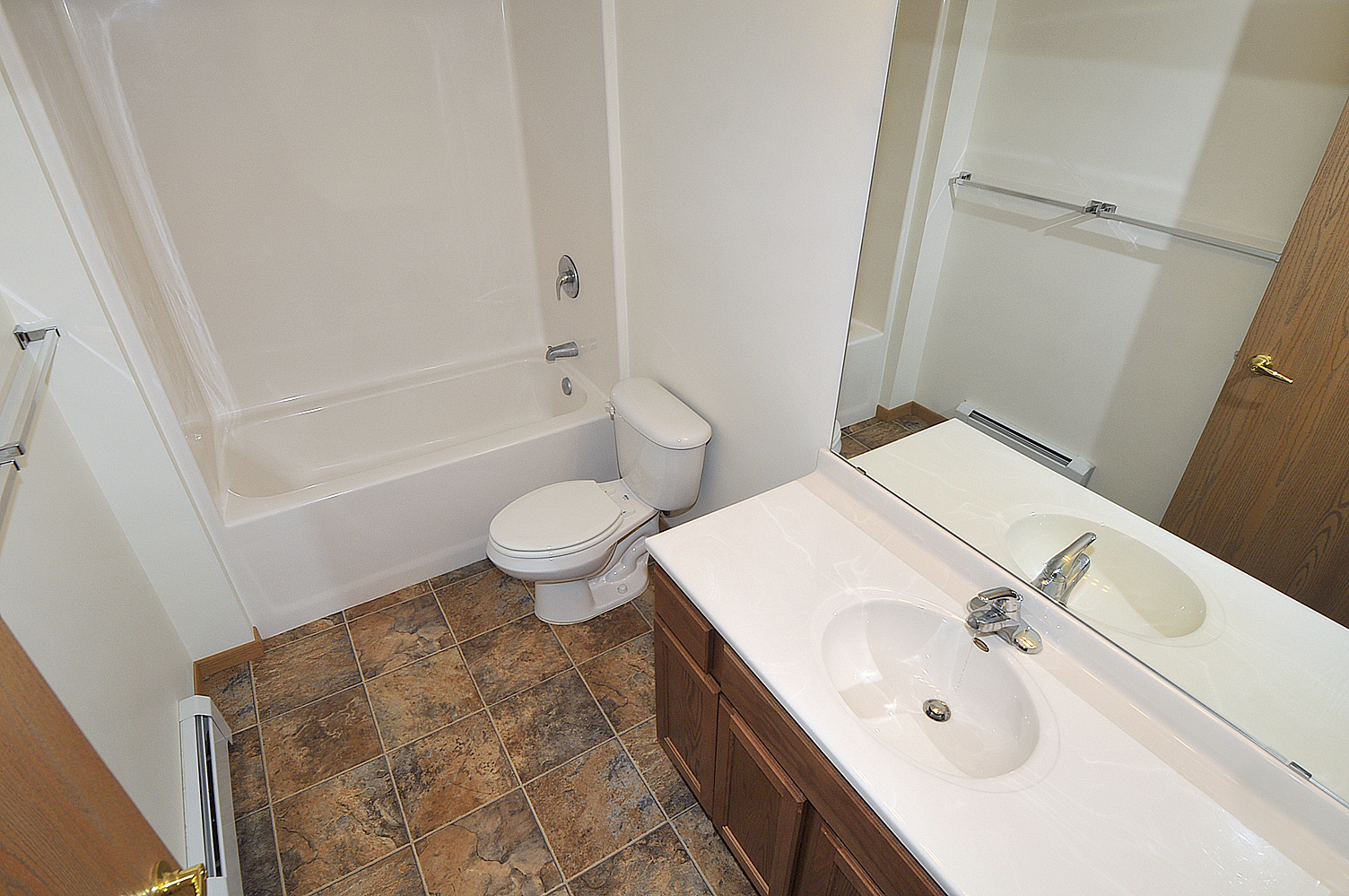 Faribault Apartment: 2310 Park Ave - 504