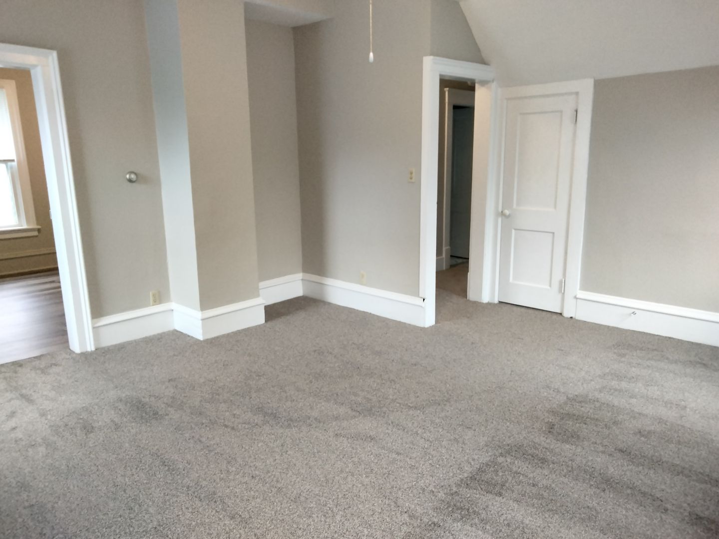 Faribault Apartment: 327 8th Street NW - RHS 327-#B UP