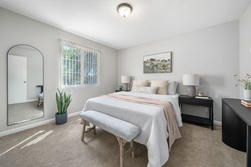 Upstairs 1/1, end unit at Hidden Oaks