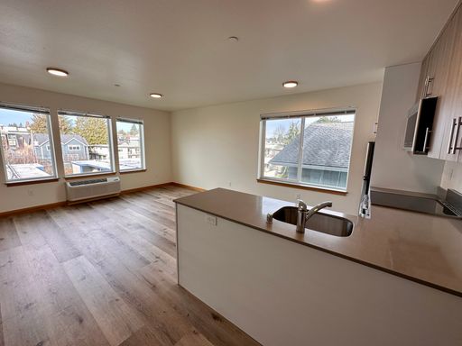 Modern 1 BD + Office or 2nd BD. Move-In Concession! – photo 1