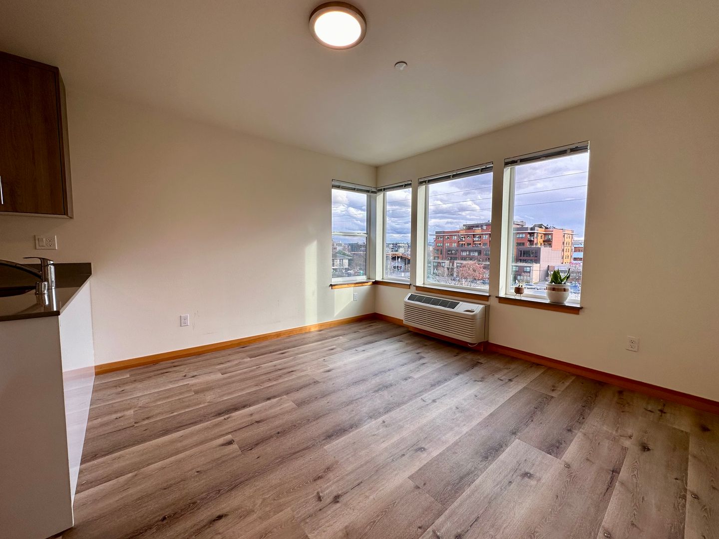 Seattle Apartment: 2226 NW 58th St.