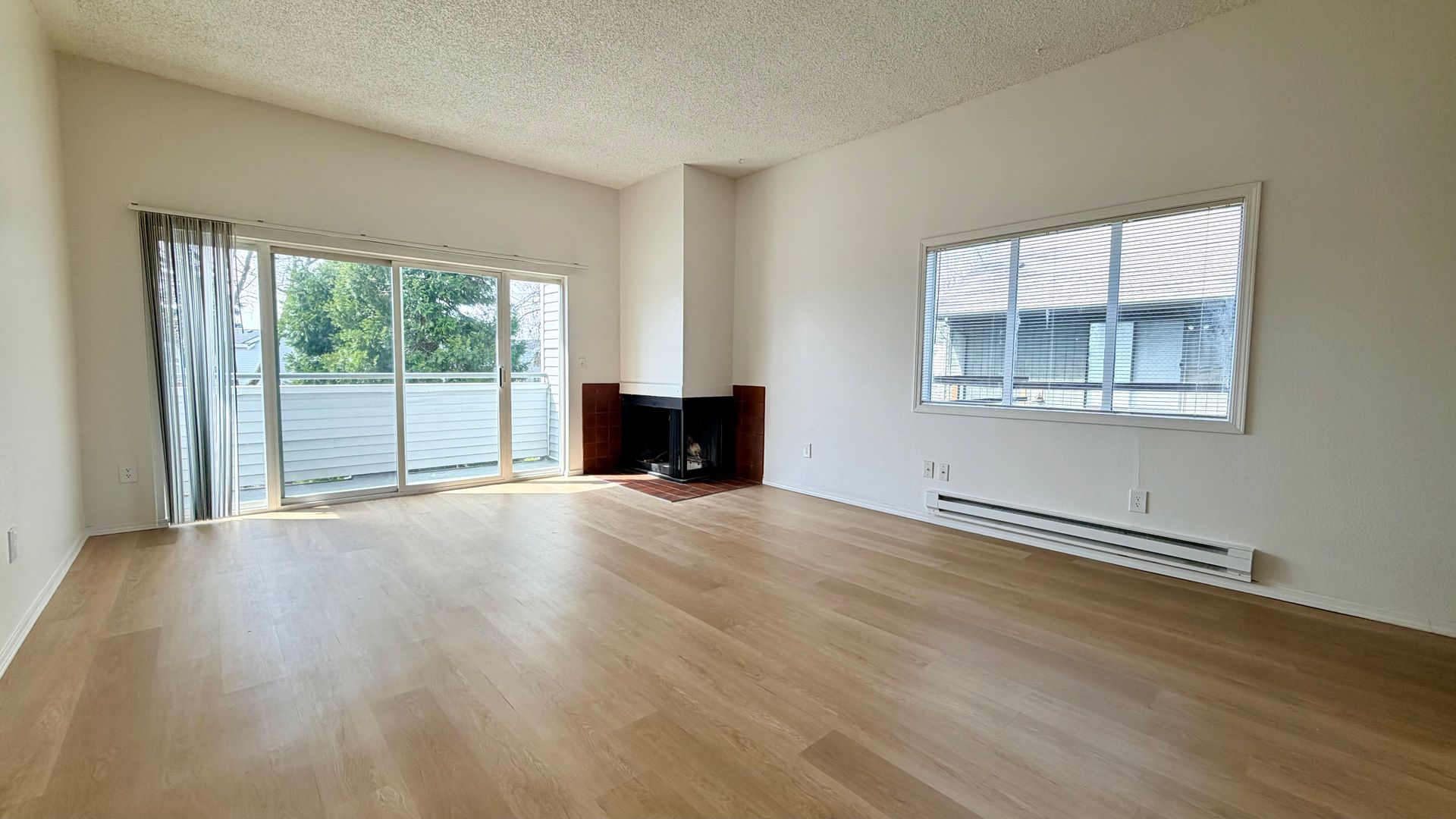 Kirkland Apartment: 804 Market Street
