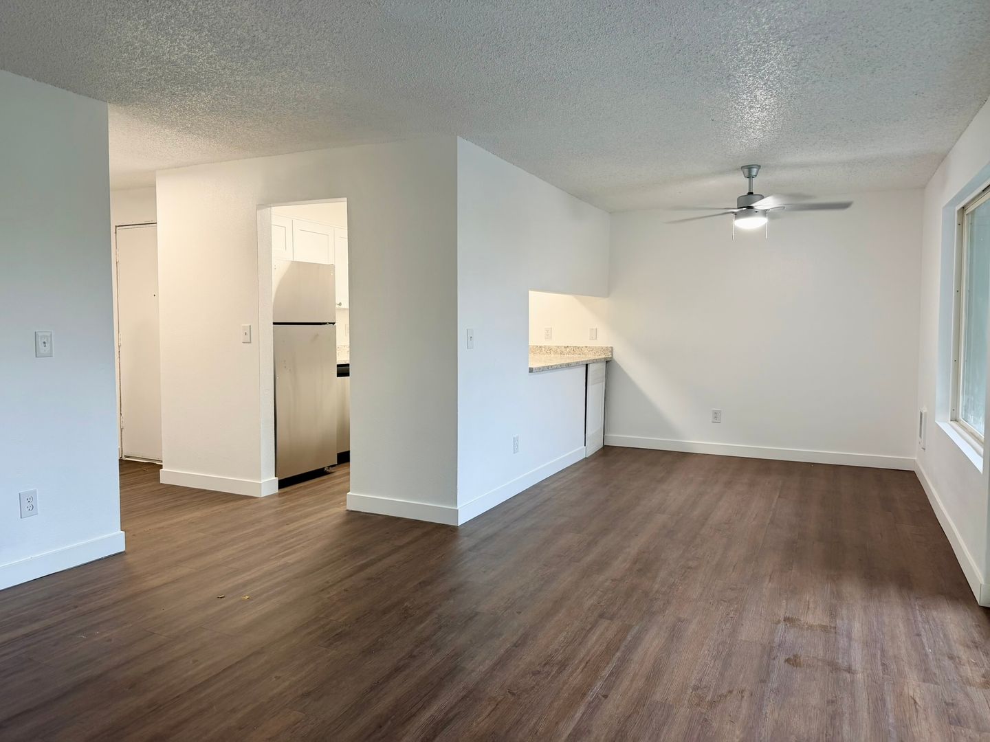 Kent Apartment: 1254-1259 Weiland Street