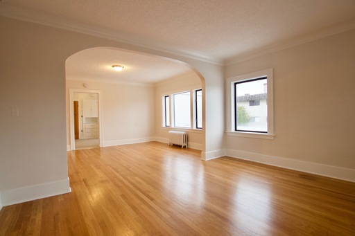 Spacious, Bright & Beautiful Sunset Hill Abode! Lives like a House! – photo 1
