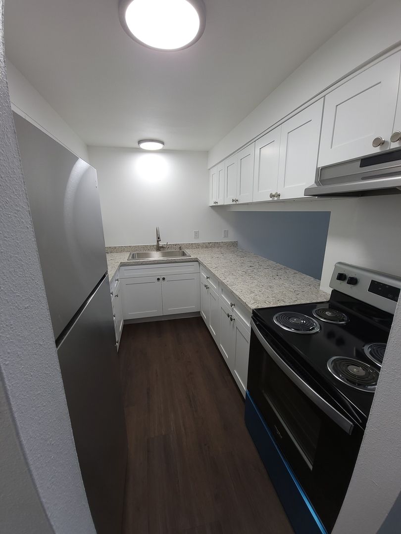 Kent Apartment: 1254-1259 Weiland Street