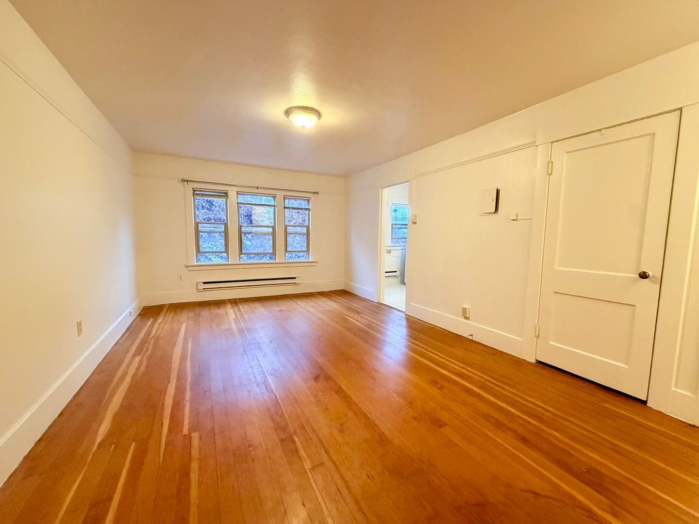 Seattle Apartment: 561 Aloha St.