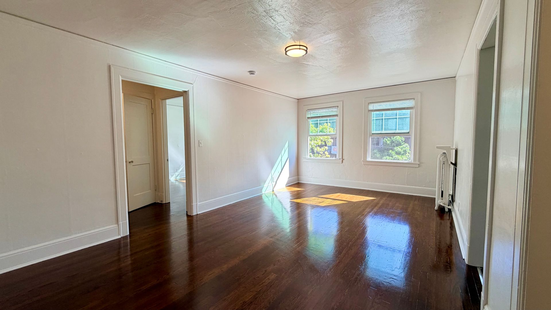 1522 E Olive Way 2 of 22