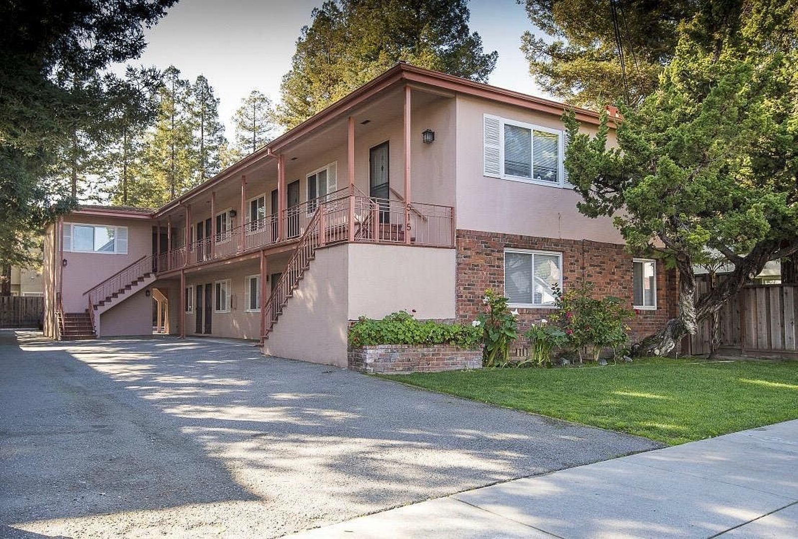 San Jose Apartment: 515 N San Pedro Street