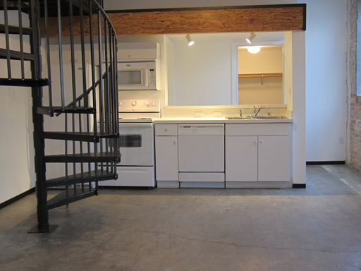 Historic Open-Style Loft – photo 1