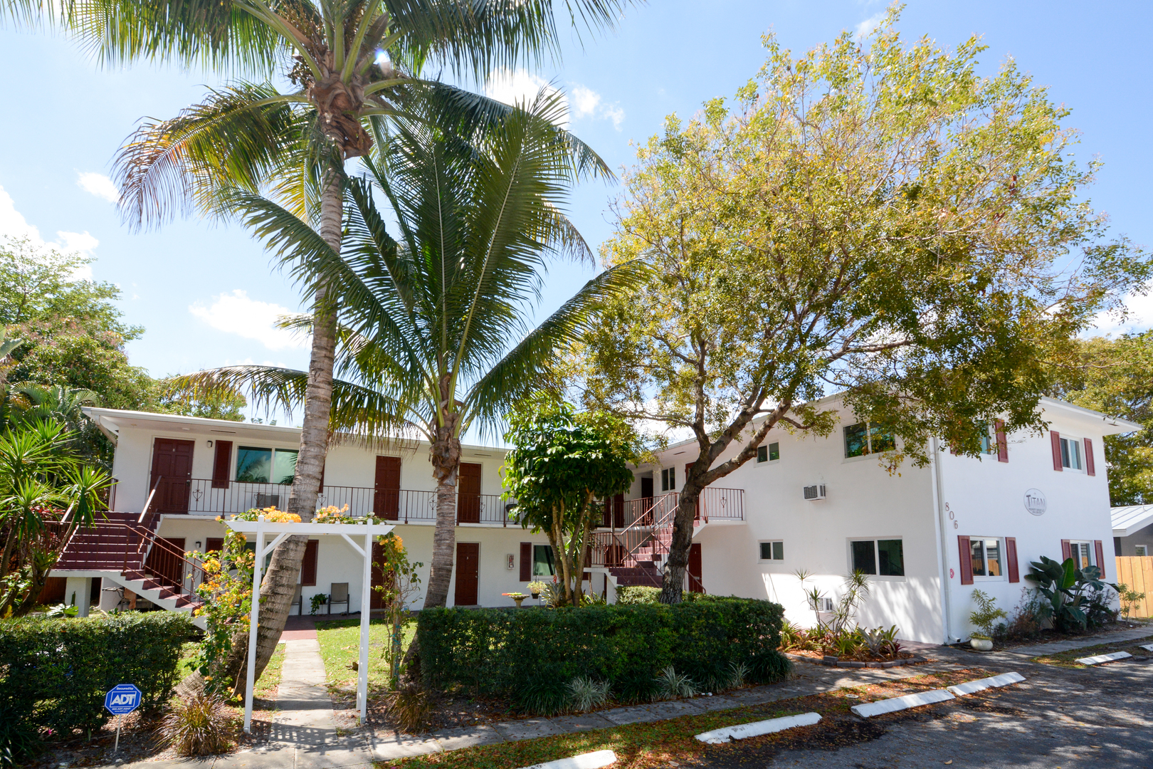 Fort Lauderdale Apartment: 806 NE 16th Place