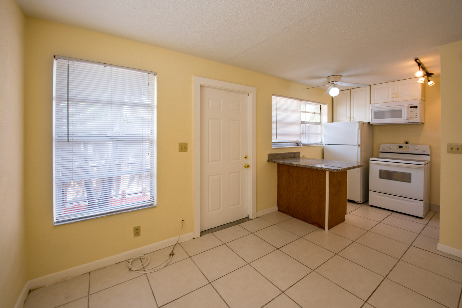 Ft Lauderdale Apartment: 1142 NE 3rd Ave