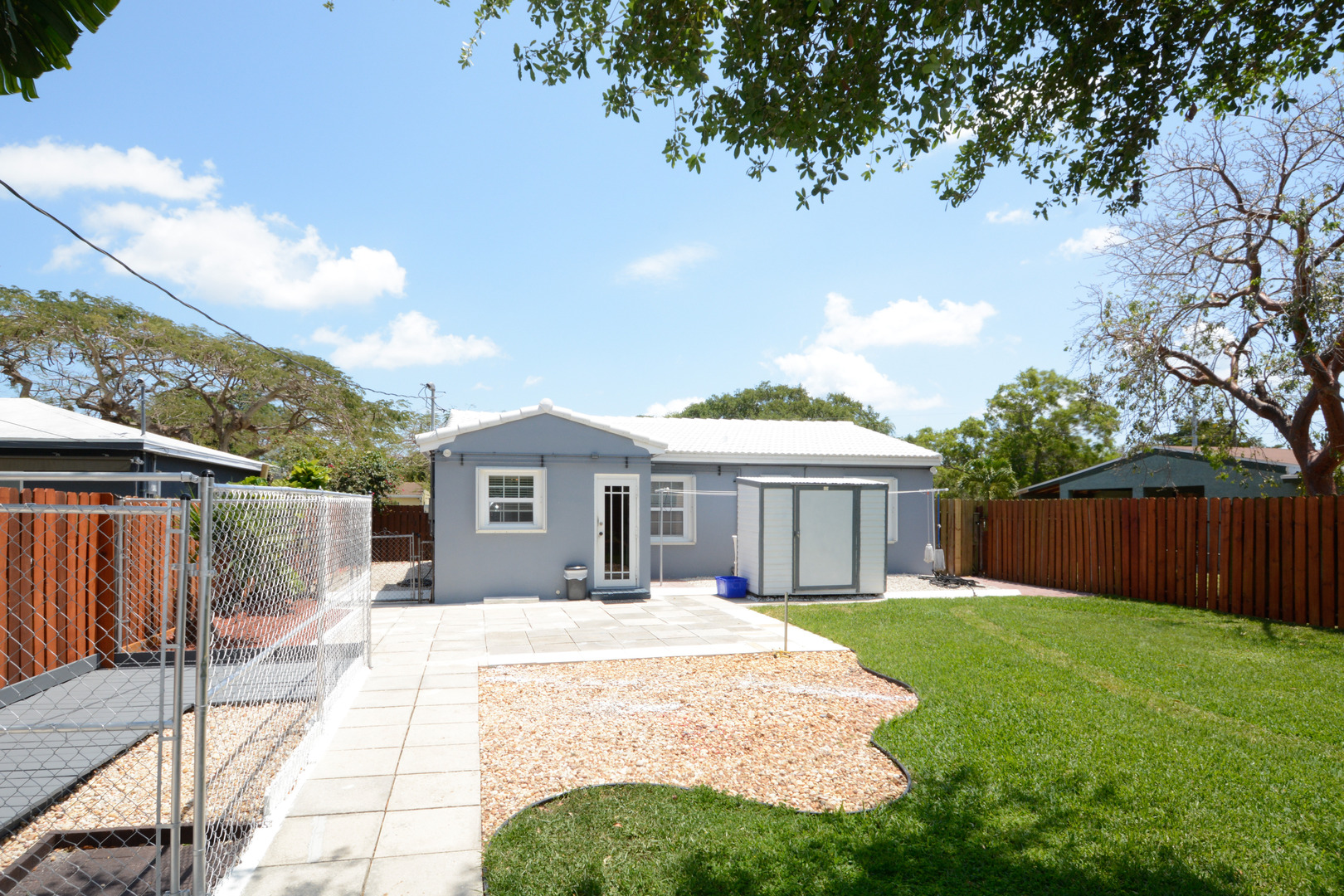 Fort Lauderdale House: 1225 NW 4th Ave