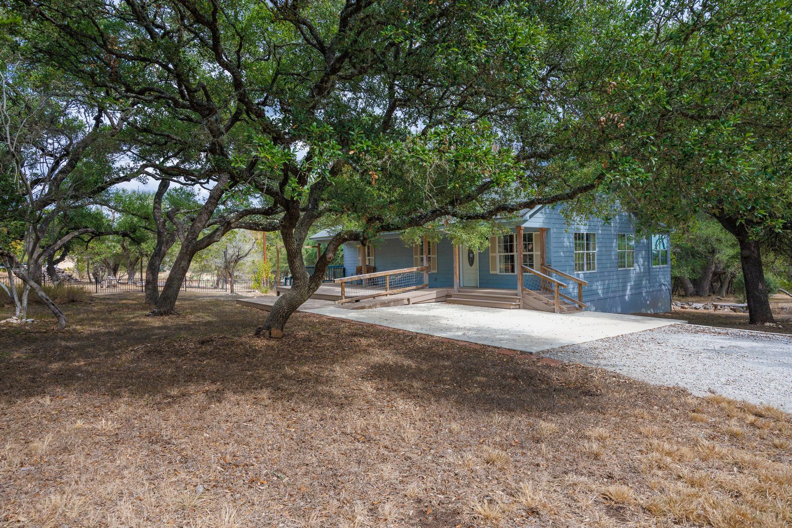 Canyon Lake House: 287 Eden Ranch Dr