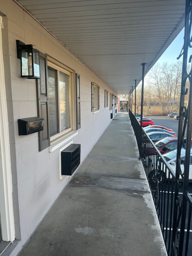 Lebanon Apartment: 15 N West St