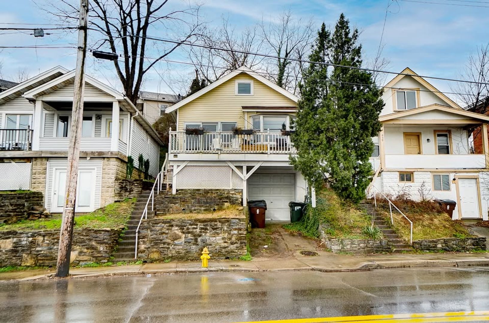 Covington House: 937 Highway Ave