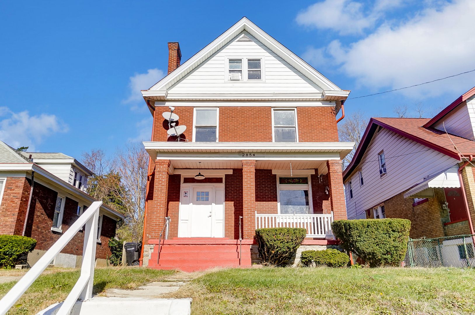 Cincinnati Apartment: 2854 Shaffer Ave