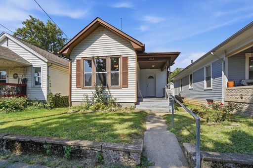 Three Bedroom Home in Hamilton! – photo 1
