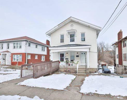 Two Bedroom on the West Side! – photo 1