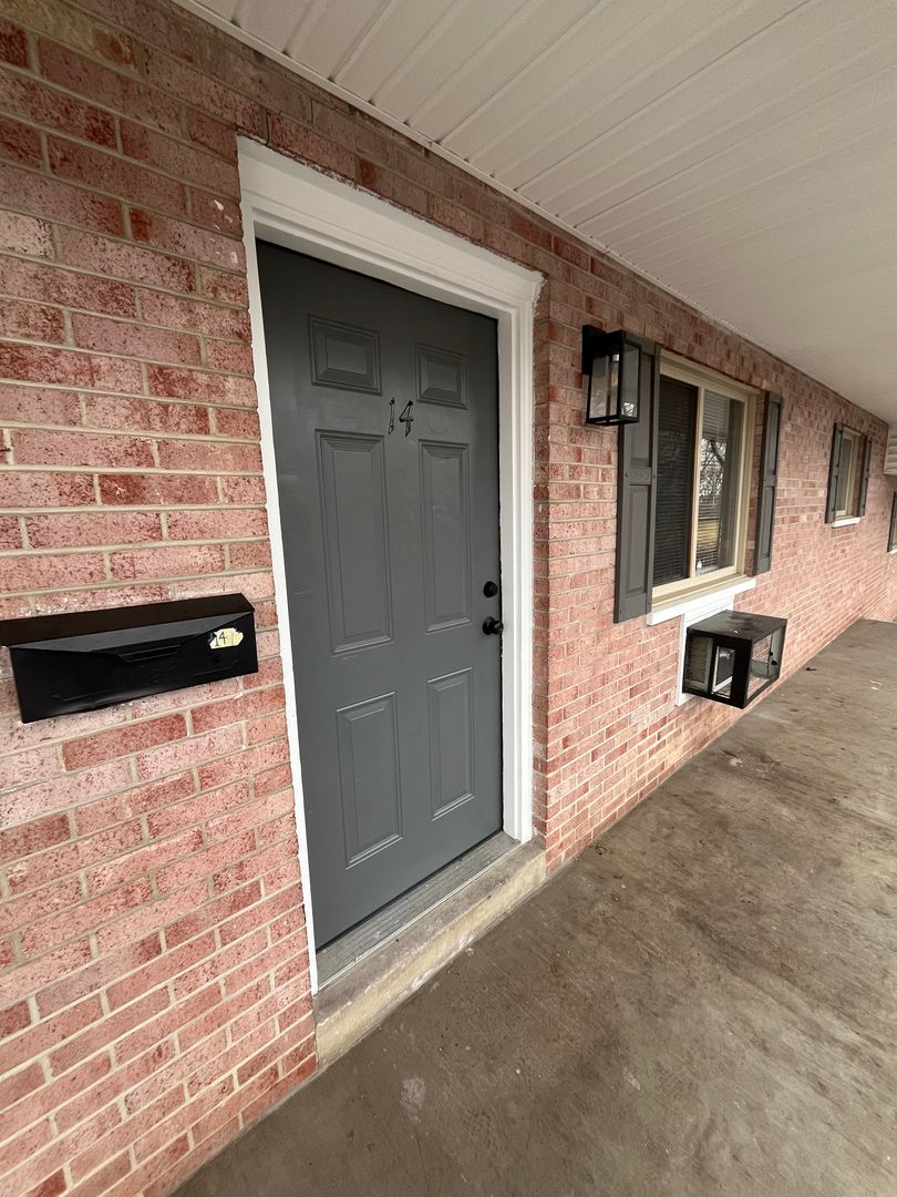 Lebanon Apartment: 15 N West St