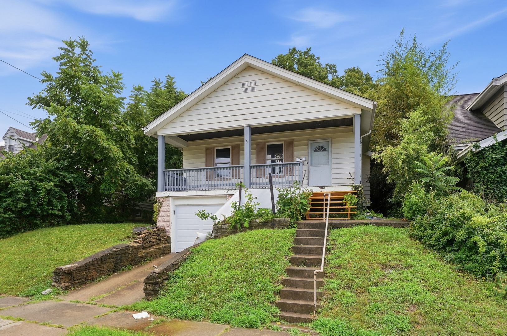 Cincinnati House: 3209 Lehman Rd.