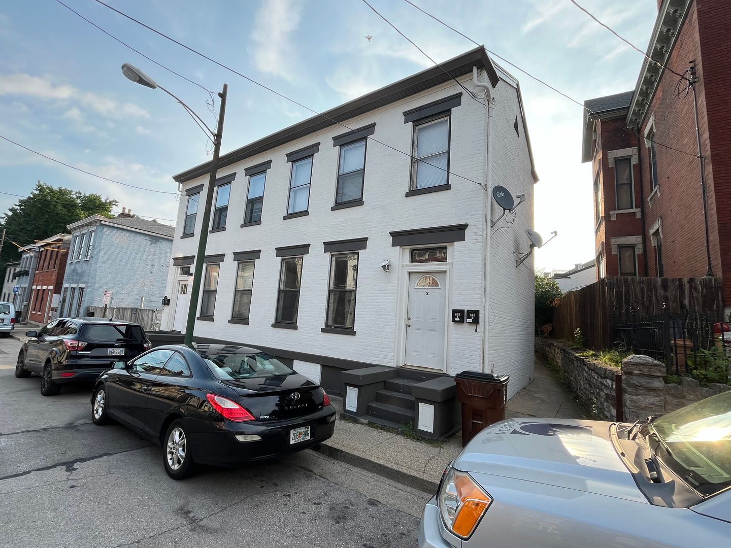 Covington Apartment: 818 Main St.