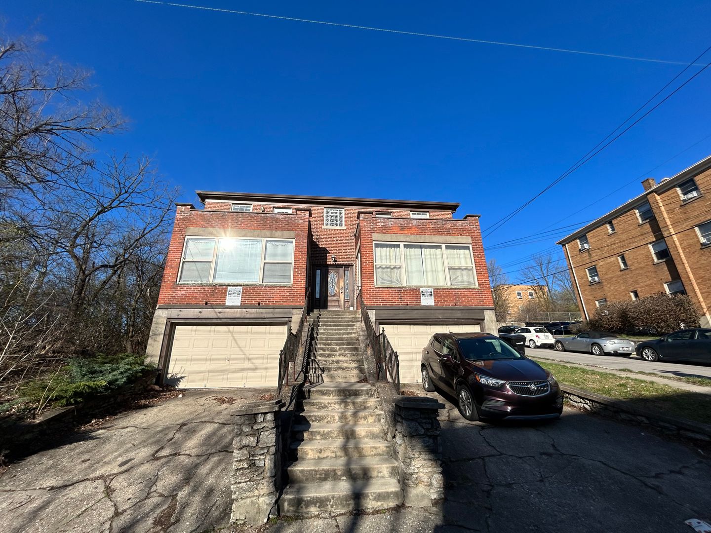 Cincinnati Apartment: 2351 Ravine Street